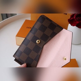 LV Recto Verso Кошелек для кредитных карт Модель M69431 Классичес