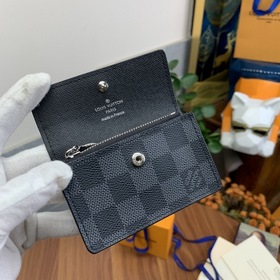 LV Модель M60729 Кошелек Monogram Black Элегантный и практичный к