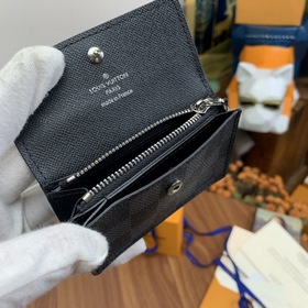LV Модель M60729 Кошелек Monogram Black Элегантный и практичный к