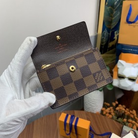 LV Модель M60729 Кошелек Monogram Caffe Элегантный и практичный к