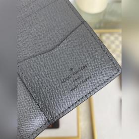 LV Карманный кошелек Модель M30837 Карманный кошелек  Этот карма