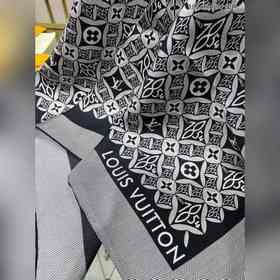 Шарф LV из 100% шелка высшего качества с диагональным переплетени