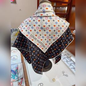 LV Ранневесенняя серия шелковых платков «GAME ON» Дизайн этого ша