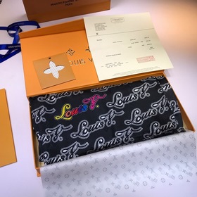 Шелковый узор LV monogram, 100% шелк высшего качества. Шелковый у