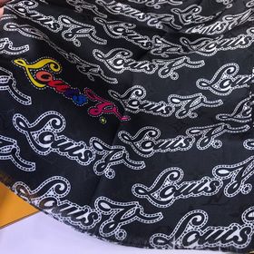 Шелковый узор LV monogram, 100% шелк высшего качества. Шелковый у