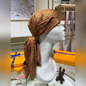 LV L Градуированный деним с цветочным узором 90 Шелковый платок