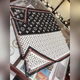 Длинный шарф из шелка серебряным узором LV. 100% шелк высшего кач