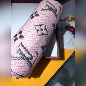 LV Шарф с цветочным узором и серебристой нитью