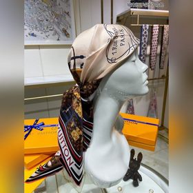 LV Skyline Квадратный платок City Edition 90% шелк, 100% шелк выс