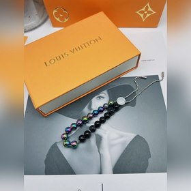Браслет с бусинами Lv