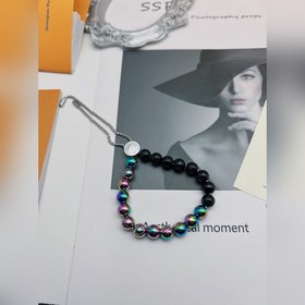 Браслет с бусинами Lv