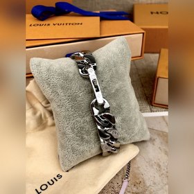 Браслет LV CHAIN LINKS Летняя коллекция демонстрирует мастерство