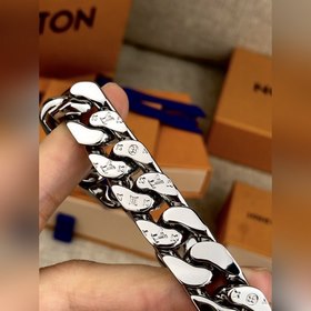 Браслет LV CHAIN LINKS Летняя коллекция демонстрирует мастерство