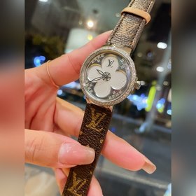 LV Tambour slim monogran – это женские часы ограниченной серии, к