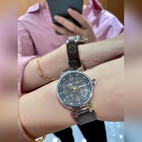 LV Louis Vuitton Классические часы с винтажным дизайном Эти часы 