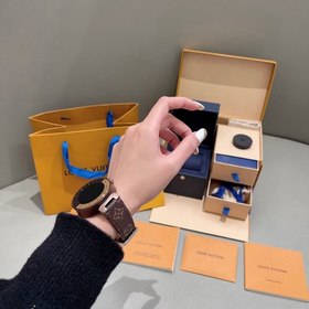 LV Louis Vuitton Tambour Horizon умные часы Полный комплект в фир