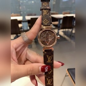 LV Louis Vuitton кварцевые часы для женщин Очень популярны среди 