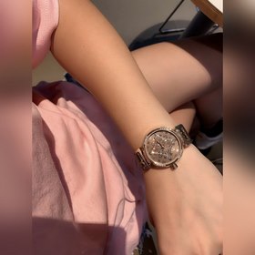 LV Louis Vuitton кварцевые часы для женщин Очень популярны среди 
