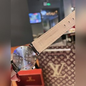 LV Louis Vuitton Классические часы с винтажным дизайном Эти часы 