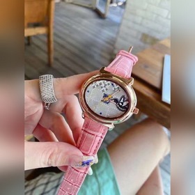 LV Louis Vuitton - Модные часы Самая популярная модель в Интернет