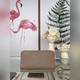 LV Классический кошелек, модель M60571, цвет абрикосовый  Класси