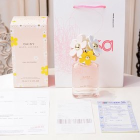 Название бренда： Marc Jacobs Розовый нежный аромат Daisy Eau So