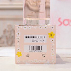 Название бренда： Marc Jacobs Розовый нежный аромат Daisy Eau So 