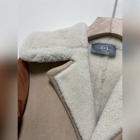 Mcqueen &nbsp; Короткая куртка из кожи меха Эта модель изгото