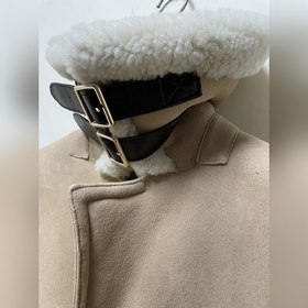 Mcqueen &nbsp; Короткая куртка из кожи меха Эта модель изгото
