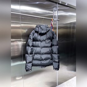Монку Новая модель пуховика с капюшоном от Хиро Фудзиwara и Alke