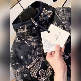 MONCLER Новая модель мужского двустороннего пуховика с капюшоном 
