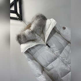 Moncler &nbsp;Длинная куртка из лисьего меха с двумя карманам
