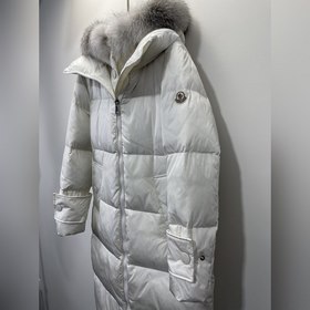 Moncler &nbsp;Длинная куртка из лисьего меха с двумя карманам