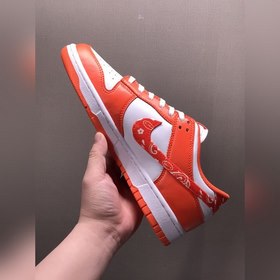 Nk Dunk Low Cashew White Orange SB с разорванной сеткой на носке,