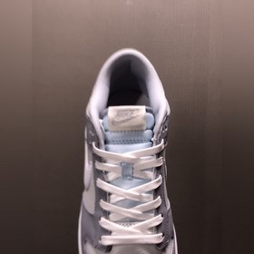 Nk Dunk Low Retro «Grey White» в стильном сером цвете с SB-застеж