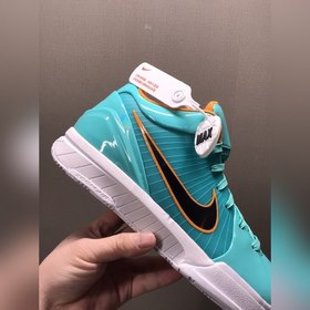 Совместная модель Nk Zoom Kobe 4 Protro UNDEFEATED Коби 4 поколен