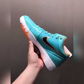 Совместная модель Nk Zoom Kobe 4 Protro UNDEFEATED Коби 4 поколен