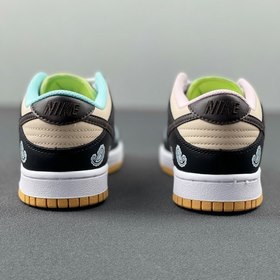 Nike Dunk Low Cashew Black Цветовая гамма Корпус обуви выполнен в