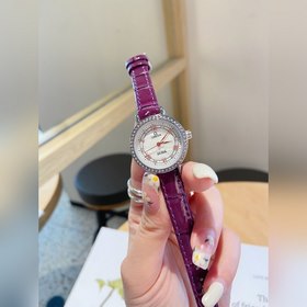 Женские часы Omega  Импортный кварцевый механизм Диаметр 28 мм,