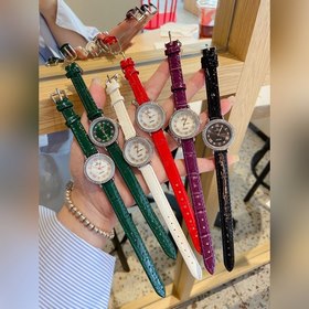Женские часы Omega  Импортный кварцевый механизм Диаметр 28 мм,