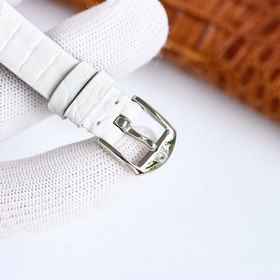Часы Omega Seamaster «Dewdrop» сочетают в себе изящный дизайн и э