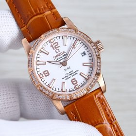 Серия Omega Seamaster 36 мм Часовая коробка имеет естественные и 