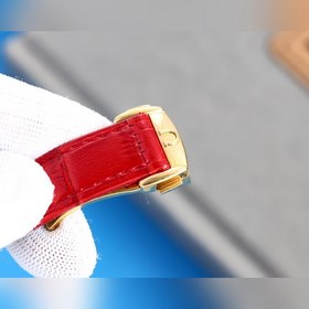 Официальный сайт Omega  С оригинальным импортным механизмом 910