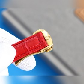 Официальный сайт Omega  С оригинальным импортным механизмом 910