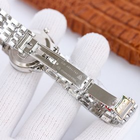 Женские часы Omega Butterfly Размер циферблата 27,4 мм  Оснащен