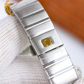 Женские часы Omega Constellation Quartz 27 мм Впервые оснащены о