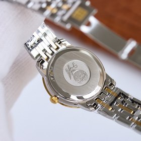 Часы Omega De Ville Lady с циферблатом диаметром 27,4 мм.  Оснащ