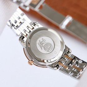 Часы Omega De Ville Lady с циферблатом диаметром 27,4 мм.  Оснащ