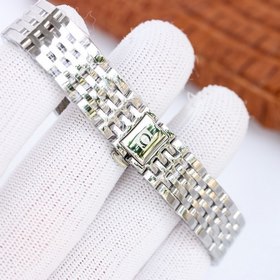 Часы Omega De Ville Lady с циферблатом диаметром 27,4 мм.  Оснащ