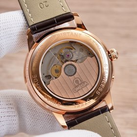 Многофункциональные механические часы Omega С импортным многофунк